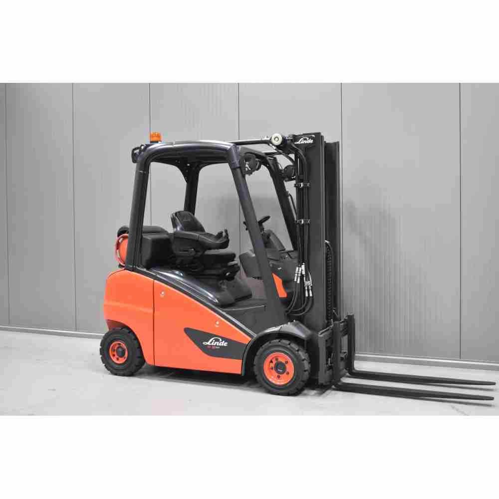 Carrello Elevatore Linde H18 q.li Triplex - GPL