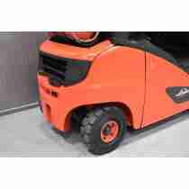 Carrello Elevatore Linde H18 q.li Triplex - GPL