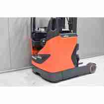 Carrello Elevatore Retrattile Linde 10 q.li - 2016